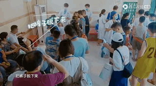 妈妈踢烂孩子下体，这部国产纪录片给不合格父母上了一课