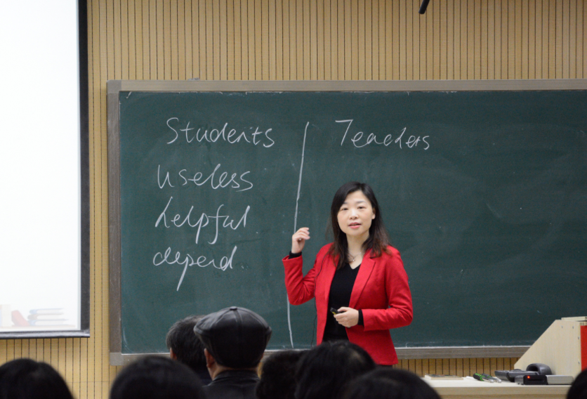 毕业后能留校任教的大学生，有啥过人之处？其实没你想得那么高深