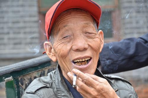 新老年人标准已发布，不再是70岁，看看你属于哪个范围？