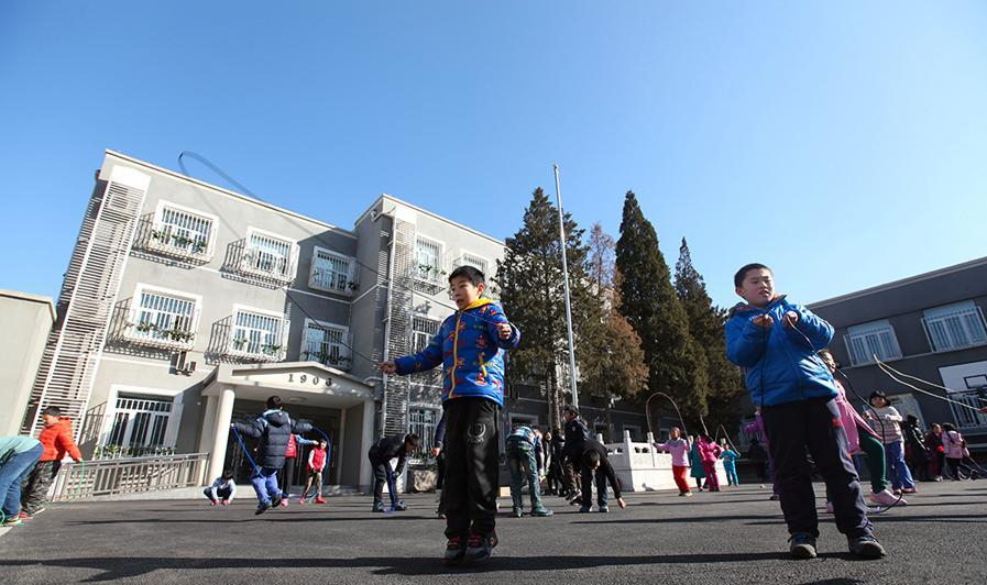 近些年来,校尉小学进行了多次扩建,贤良寺的建筑被拆除,至今已基本不