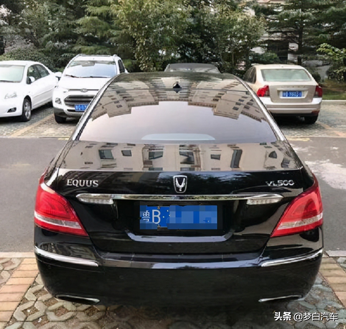 青岛偶遇178万的现代，本以为是杂牌车，但“立标”却彰显身份