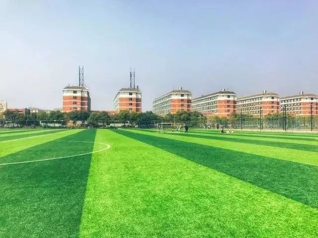 233路尽头的南昌航空大学，承包你的四年青春！