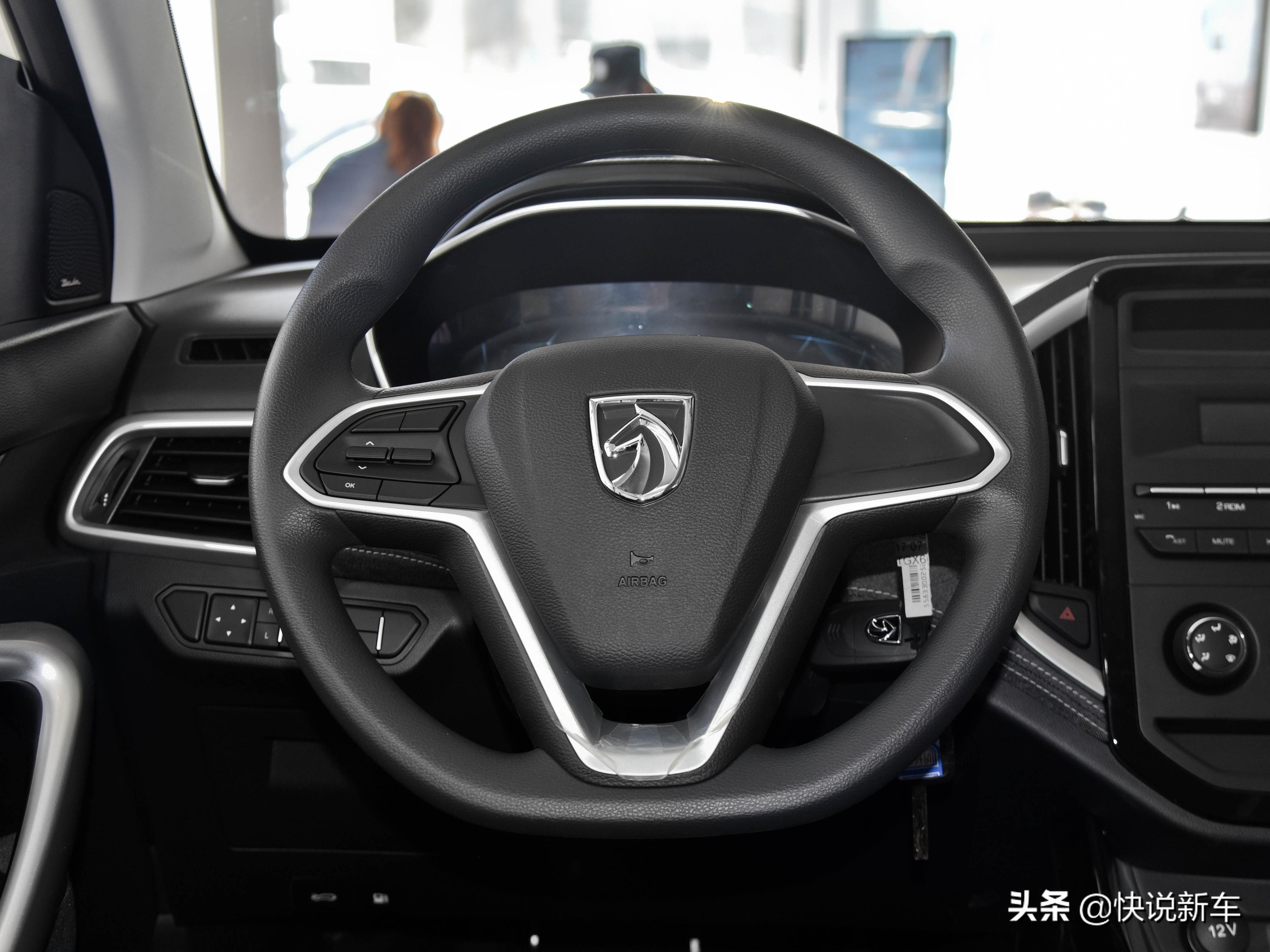 售价亲民，1.5T+6MT，皮实耐用还省油，实拍宝骏530