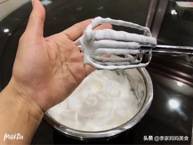 蛋清打发技巧：如何成功制作奶油及常见失败原因分析