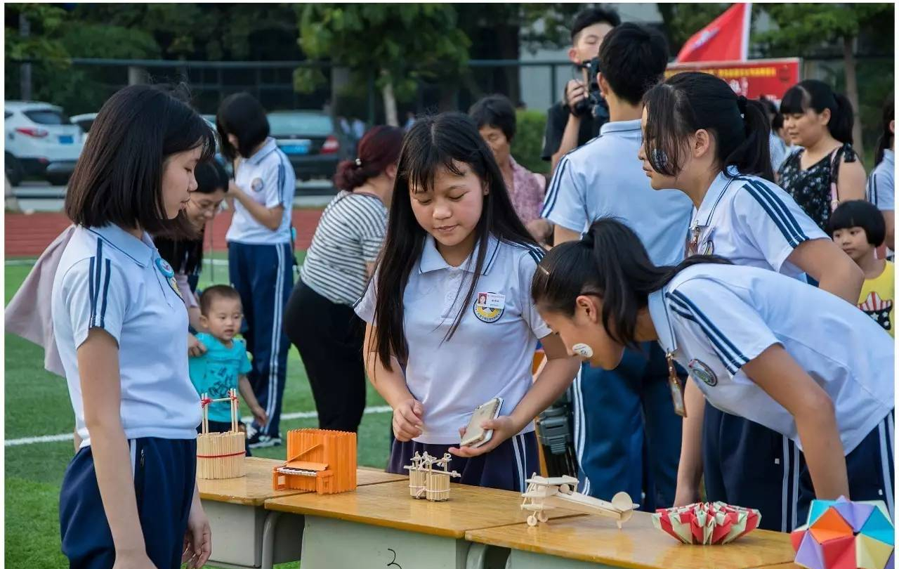 硕士研究生毕业，去“职校”当个老师，其实也挺爽的