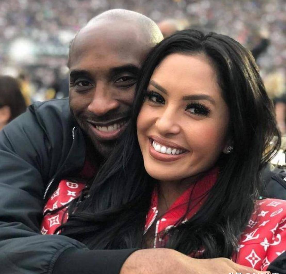 nba球星的老婆哪些是白人(NBA球星中白人老婆与黑人老婆都有哪些优缺点，谁的老婆最美？)