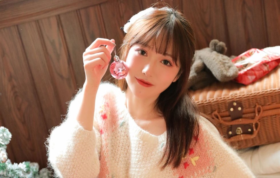 见面第一次送女孩什么东西比较好（第一次和女孩子见面送什么礼物合适）