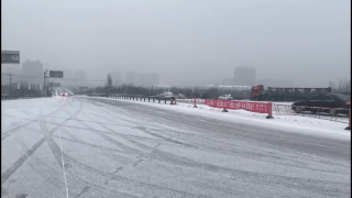 注意！内蒙古降雪致车辆滞留 目前道路已恢复通行