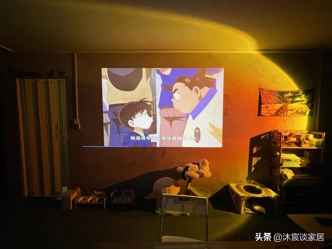 住毛坯房是一种时尚？看完这对夫妻的家，原来不装修也是一种幸福