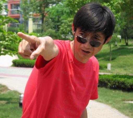 刘惠宁是军人出身,从部队转业到西安电影制片厂做厂记,辗转走上导演