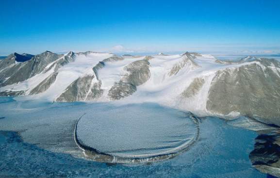 南极七大未解之谜:热水湖,飞碟出没之谜