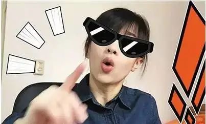 凭自己努力走红的8位女网红，一个比一个拼，有人因一条裙子爆火