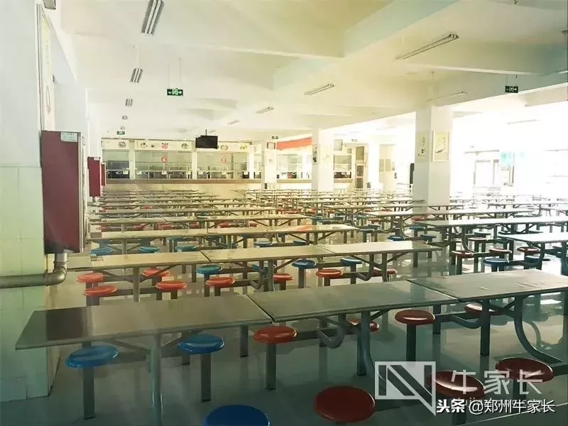 以天明班为名片、录取分数线连年增长，郑州四中了解一下？