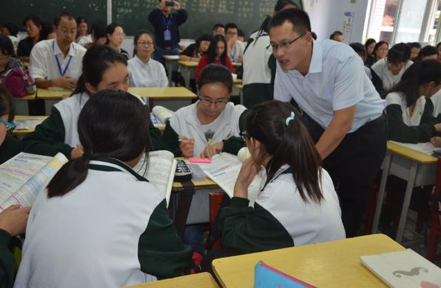 河南省这所高中厉害了，喜获文理状元，2020高考迎来大丰收