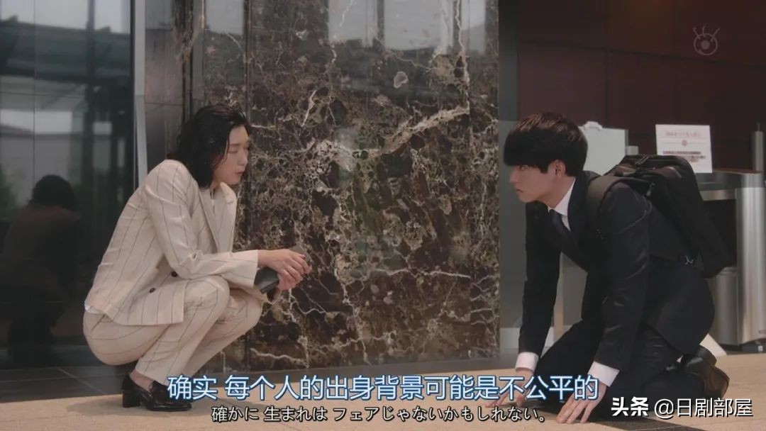 楚楚伟和纳米天使与爱情者的爱合作。