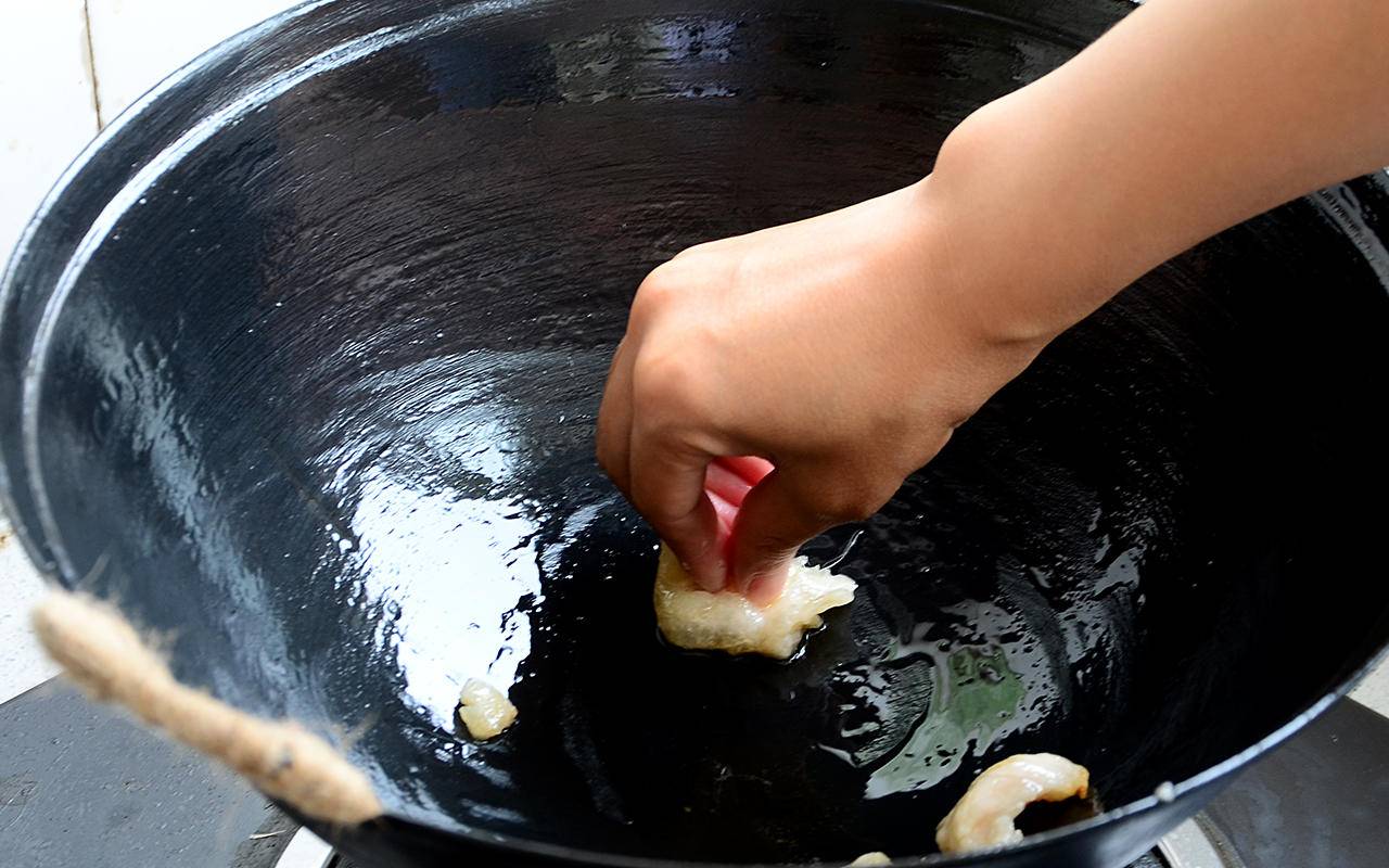 小米有品火候臻三环古法泥模铸铁锅，传承匠心精神，回味儿时味道