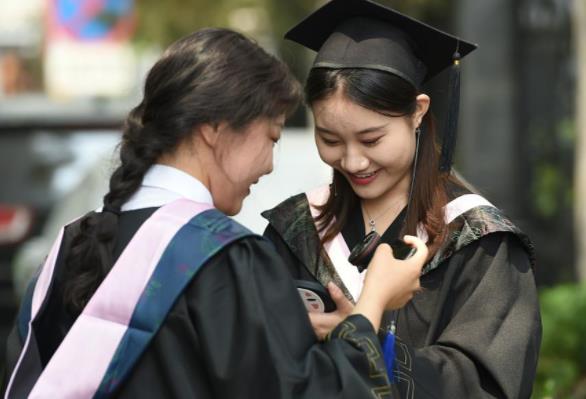 还没毕业母校没了，教育部通知这些大学将停止办学，在校生很无奈