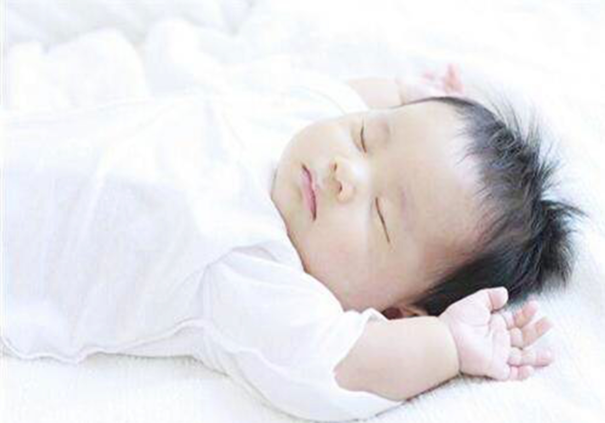 家有“蒸笼娃”：宝宝睡觉后脑勺总湿漉漉的，出汗原因家长要知晓_枕头_时候_妈妈