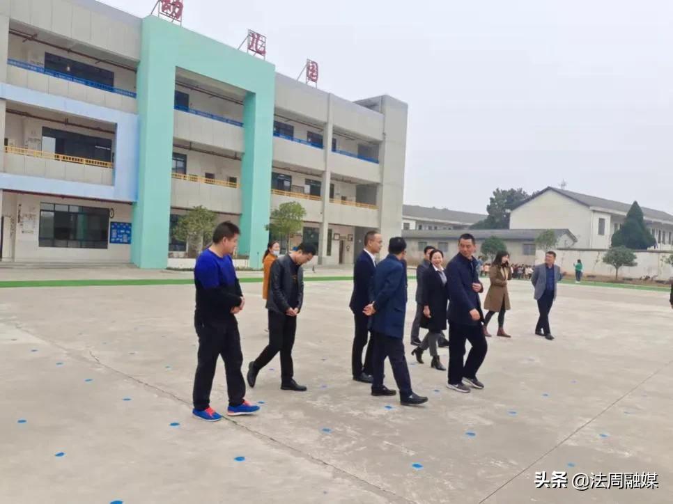 澧县城头山镇：市委组织部慰问困难党员、老党员和优秀党员代表