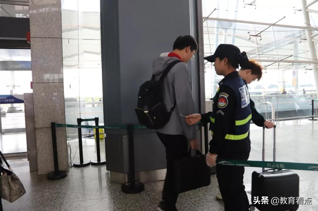 羡慕！广州涉外经济职院的学生在最可能偶遇明星的地方工作