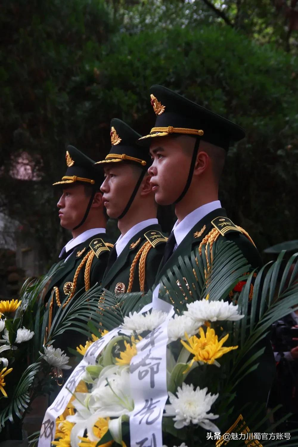 绵阳南山中学双语学校：青山绿水存正气，苍松翠柏慰英灵