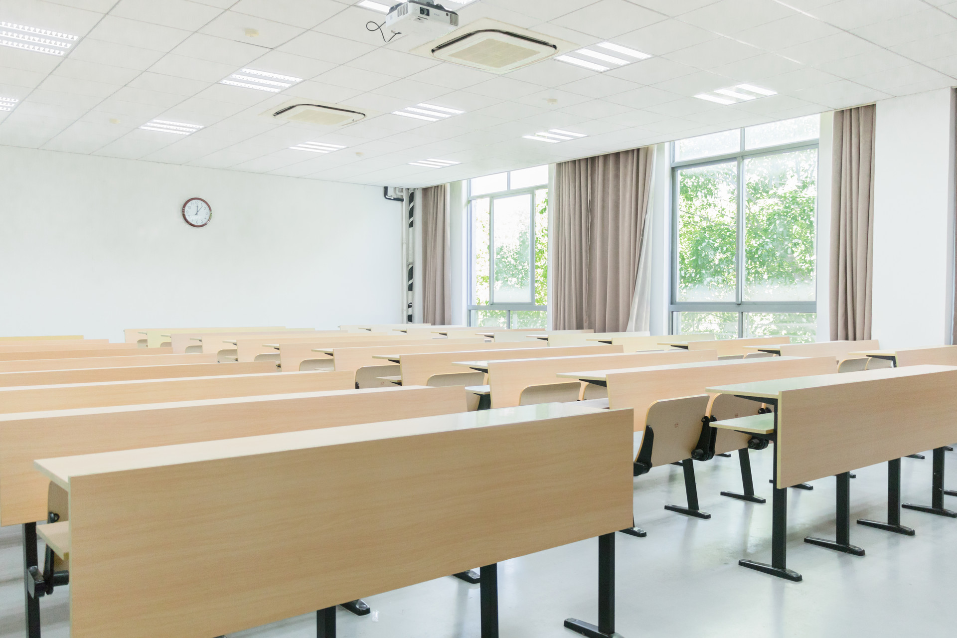 专升本没考上，考成人高考难度大吗？考多少分能考上？