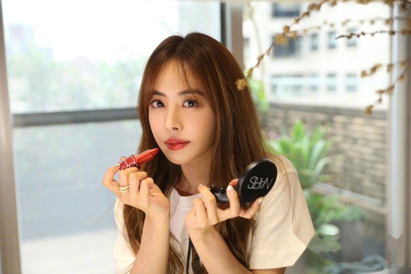 华语乐坛十大实力派女歌手都是什么星座? 你最喜欢谁的作品？