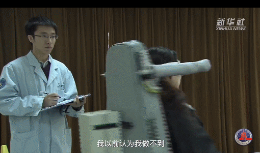 她为飞天，曾狠心拒绝丈夫生娃，这个女航天员真是又美又飒