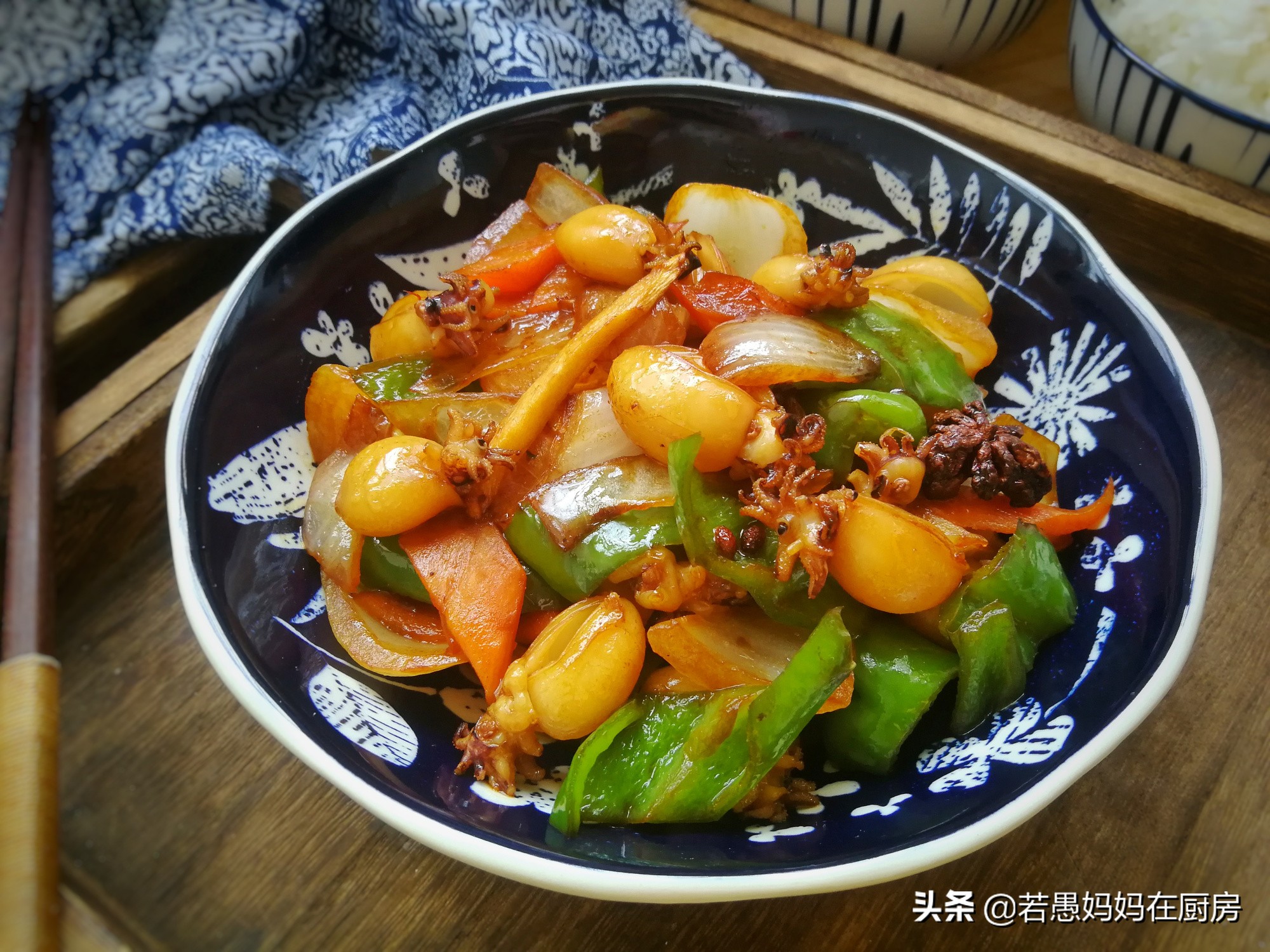 20块钱买一包墨鱼仔，随便一炒比肉香，脆嫩Q弹，还能增强抵抗力