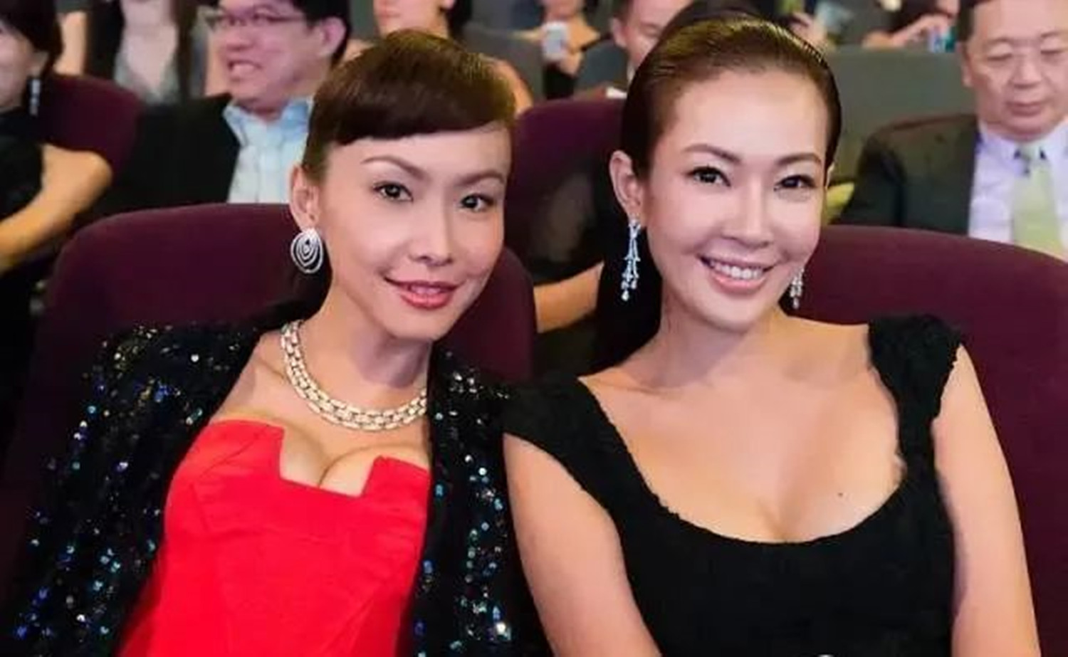 《昆仑奴》于27年播出，两位女主角的“红衣服与白衣服之争”至今仍在继续。