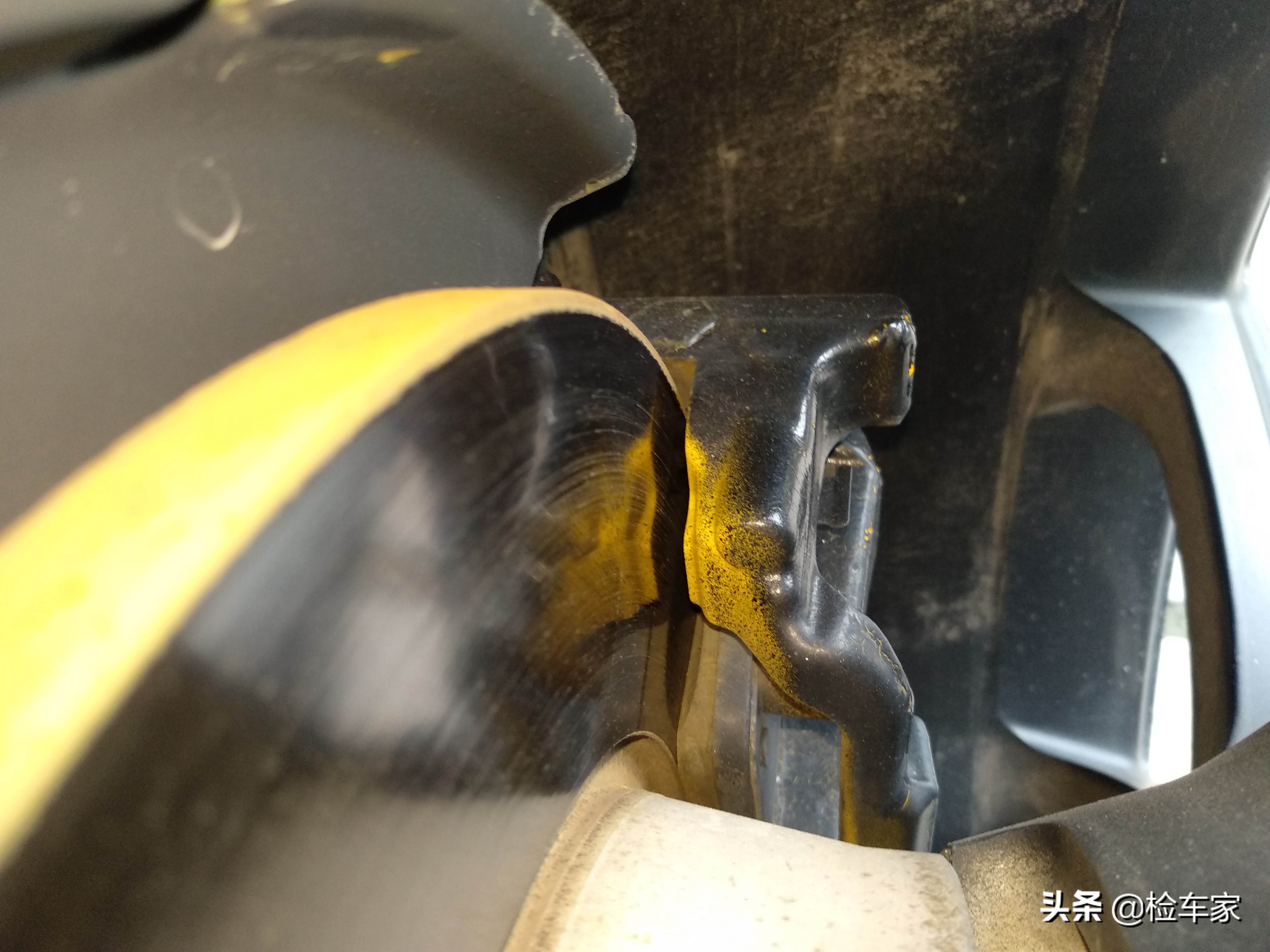 大众西雅特LEON车主的痛！开7年掉价25万，网友：小众车的代价
