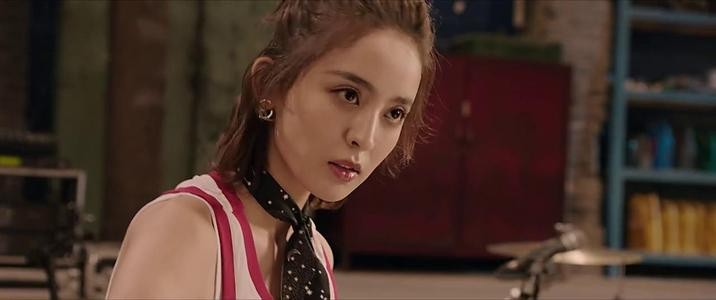 迪丽热巴VS古力娜扎，两位来自新疆的女星到底谁最好看？