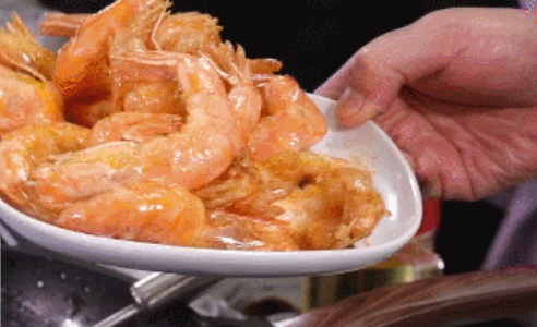 年夜饭大虾就该这样吃！简单美味好红火，上桌瞬间秒光，全家都称赞