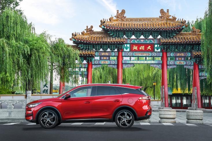 弯道超车，比亚迪唐DM稳居新能源SUV车型头部阵营