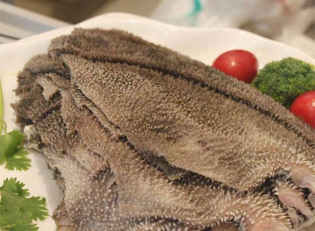 点火锅时，牛百叶、牛肚、毛肚傻傻分不清！到底有什么区别？