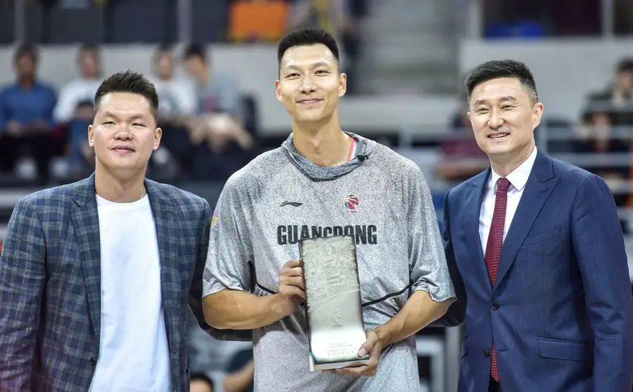 nba为什么没有青训(广东队靠青训获得成功，青训备受篮协称赞，为何CBA球队不跟进呢)