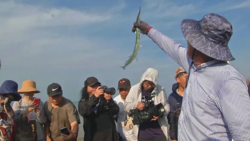 岚岛南角之巅的美丽渔村，藏着万年“睡美男”和“十八怪”古早美食