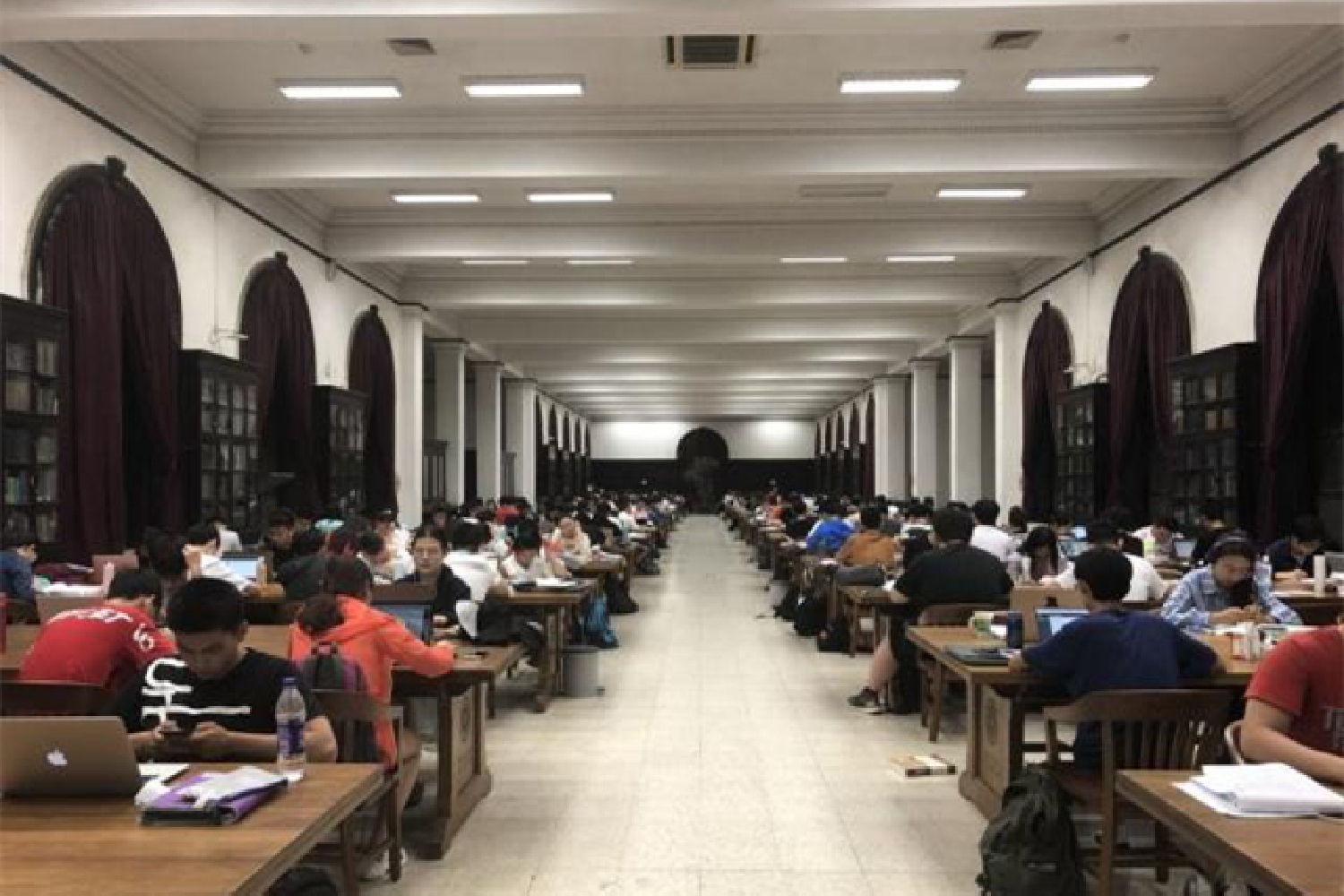 南京某大学食堂wifi密码为微积分，学生苦不堪言，高考后退化了