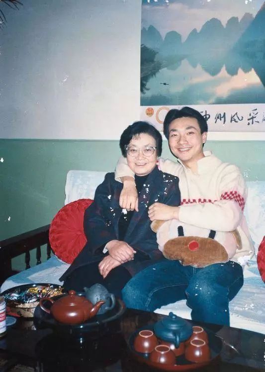 结婚24年恩爱如初，