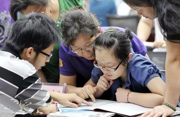 湖南专科学校（高考成绩只够上专科）