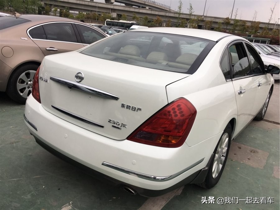 2万元买了个移动大沙发 二手日产天籁 车主：乘坐真的很舒服