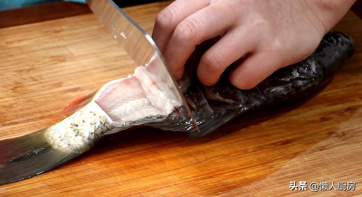 糖醋鯉魚的家常做法,糖醋鯉魚的家常做法步驟
