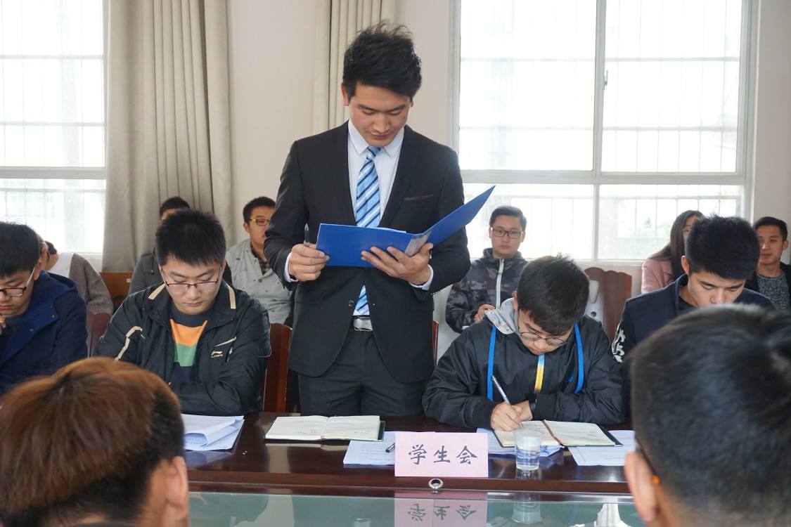 上大学，到底要不要加入学生会？学长学姐的建议来了