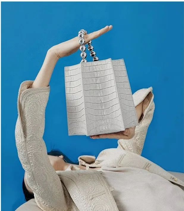 这些连钟楚曦 陈钰琪 宋妍霏都爱不释手的小众包，也太好看了吧