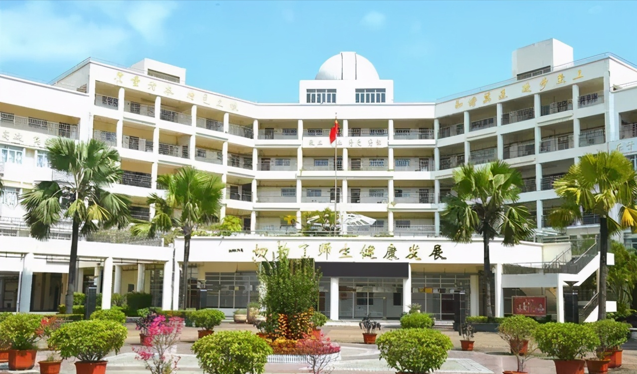 深圳TOP10民办学校招生，报提前批可优先录取，还能直升初中