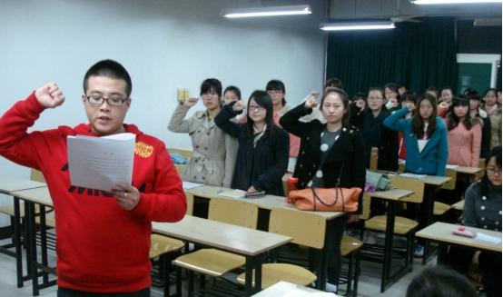 大学生入党“全部”流程，大一新生要早点入党，优先竞选这个职位