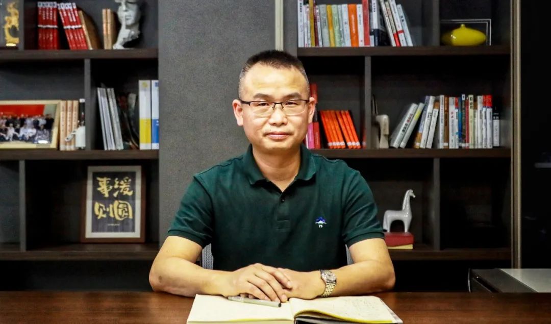 “欧文莱瓷砖——专注高端，品质如初。”