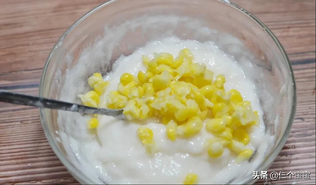 细嫩Q弹的清蒸鱼糕，肉质细嫩，吃起来更好消化，没牙宝宝也能吃