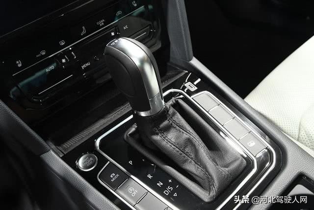 一汽-大众新款迈腾导购手册 推荐330 380 TSI DSG 豪华型