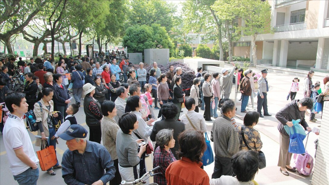 大学挂科多，面临劝退，学校从未告知家长，学校这样做符合规定吗